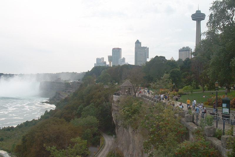 niagara skyline.jpg - Niagra Falls, Ontario Skyline